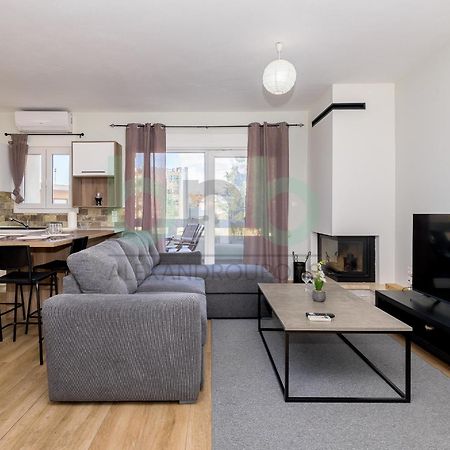 Luxurious Tsimiski 2Nd Floor Александруполис Екстериор снимка